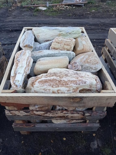 Златолит жёлтый, жёлто-зелёный глыбки и валуны для ланшафтного дизайна купить в Пушкино