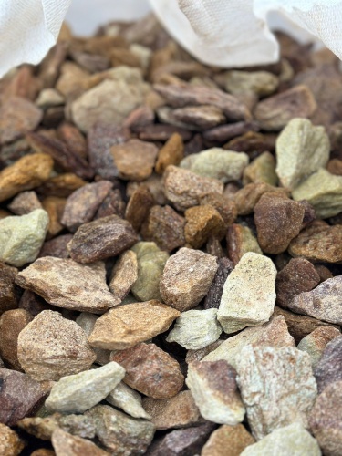 Златолит персиковый декоративная каменная крошка купить в Пушкино