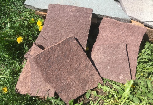 Плитняк лемезит бордовый для цоколя 1,5-2 см купить в Пушкино