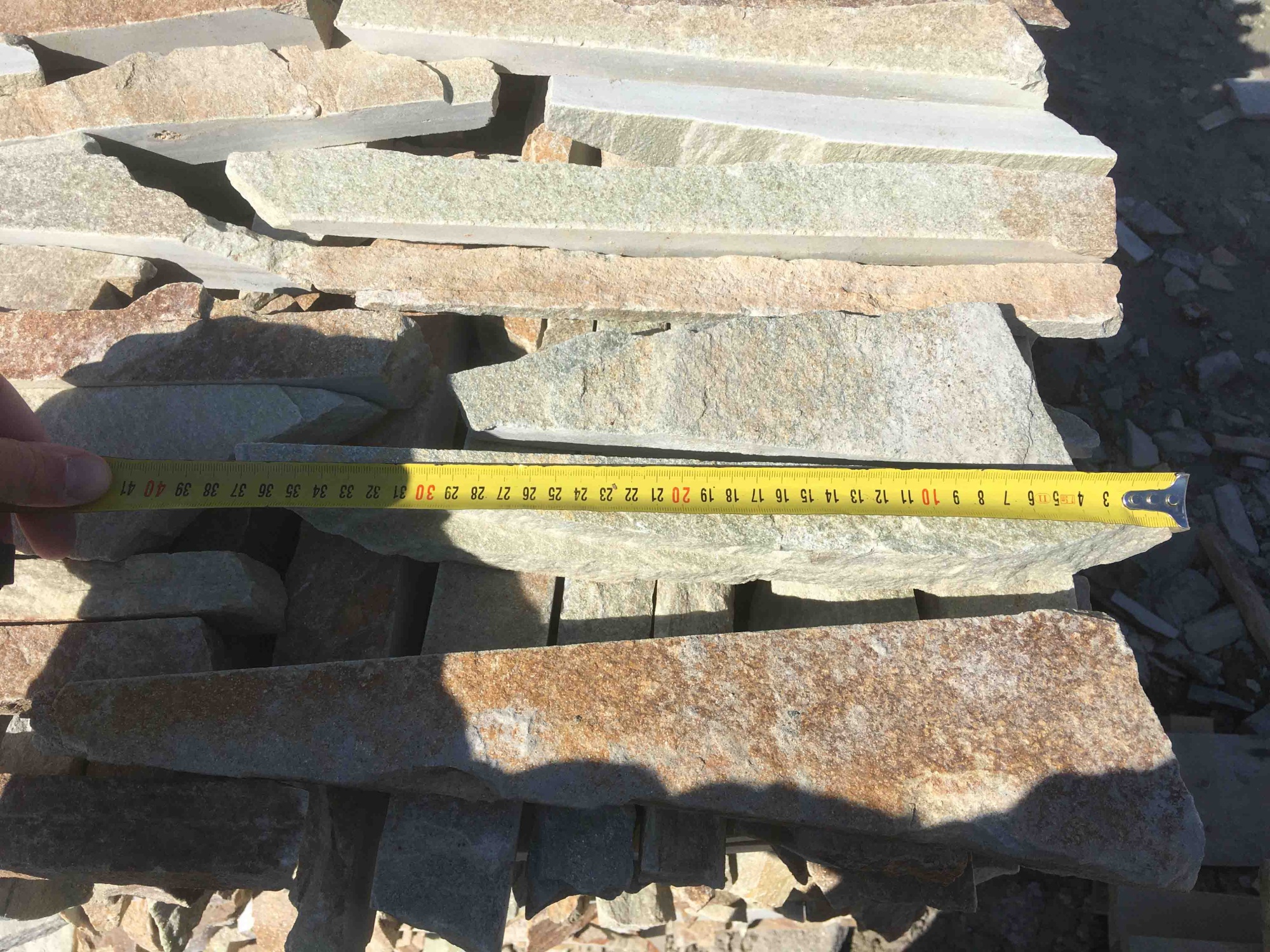 Горбушка златолит золотистый для облицовки купить в Пушкино