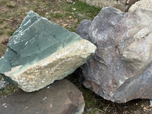 Камни для ландшафтного дизайна зелёные 10-60 килограмм купить в Пушкино