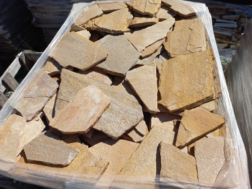 Плитняк златолит жёлтый золотистый для отмостки купить в Пушкино