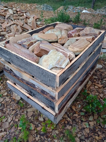 Златолит жёлтый, жёлто-зелёный глыбки и валуны для ланшафтного дизайна купить в Пушкино