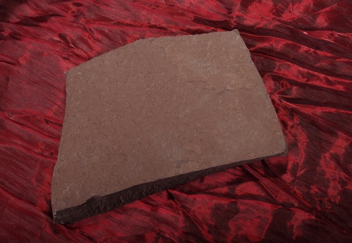 Плитняк лемезит бордовый для цоколя 1,5-2 см купить в Пушкино