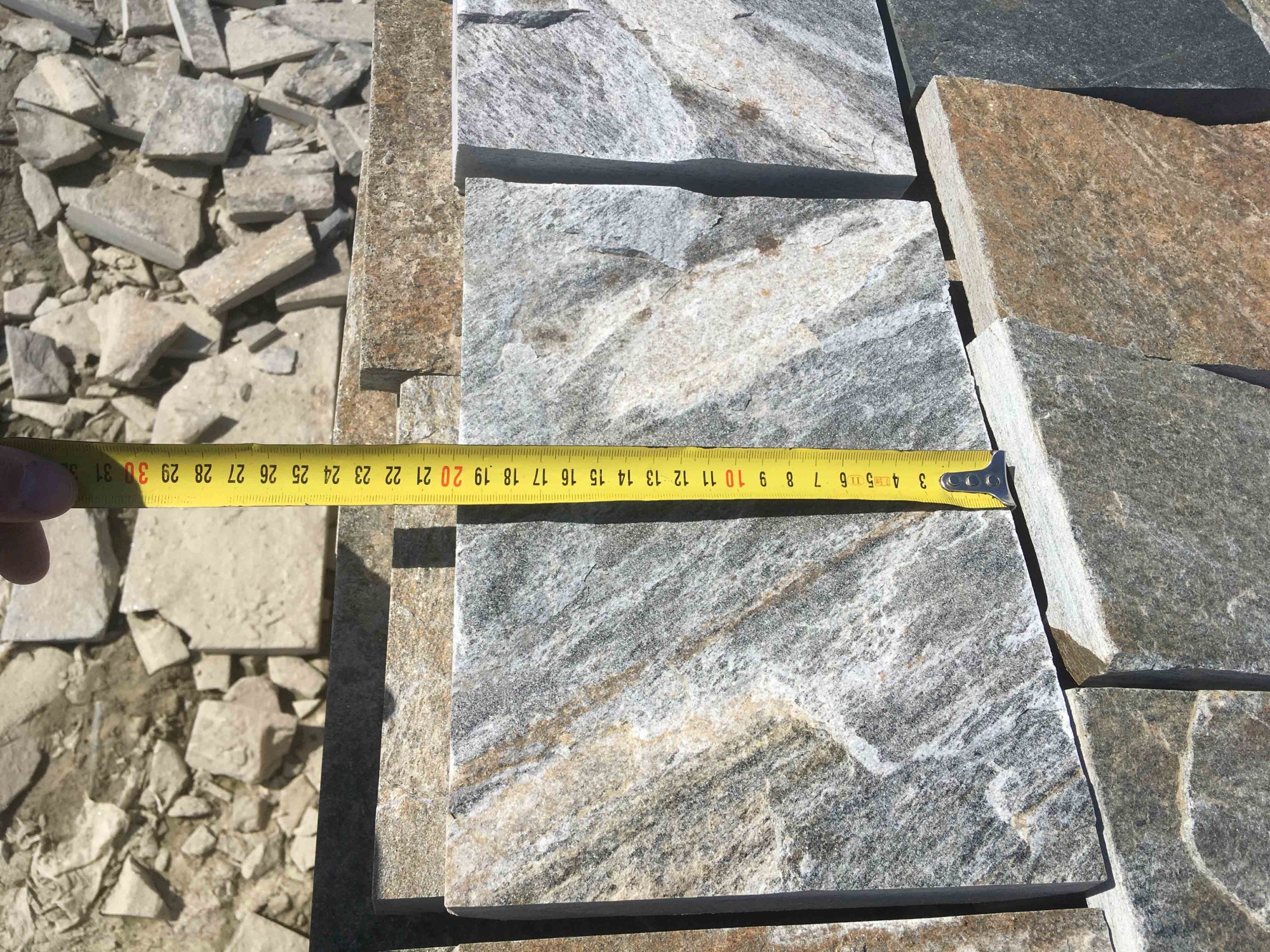 Плитка пилёная златолит Уральский для фасада купить в Пушкино