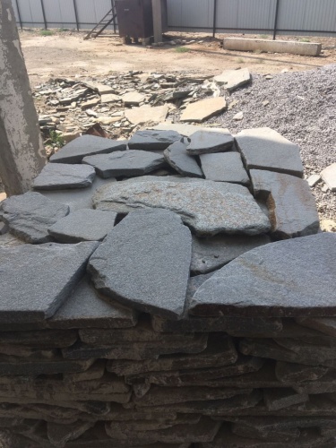 Златолит серебристый галтованный для лестниц купить в Пушкино